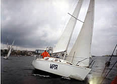 yacht Mriya in race